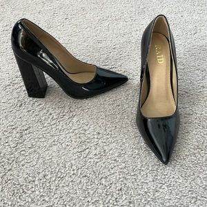 Raid size 6.5 Pumps black